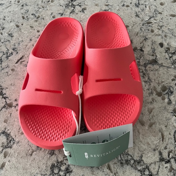 Revitalign Orthotic Recovery Slide Sandals - Fusion Strive womens 8 - Picture 1 of 5